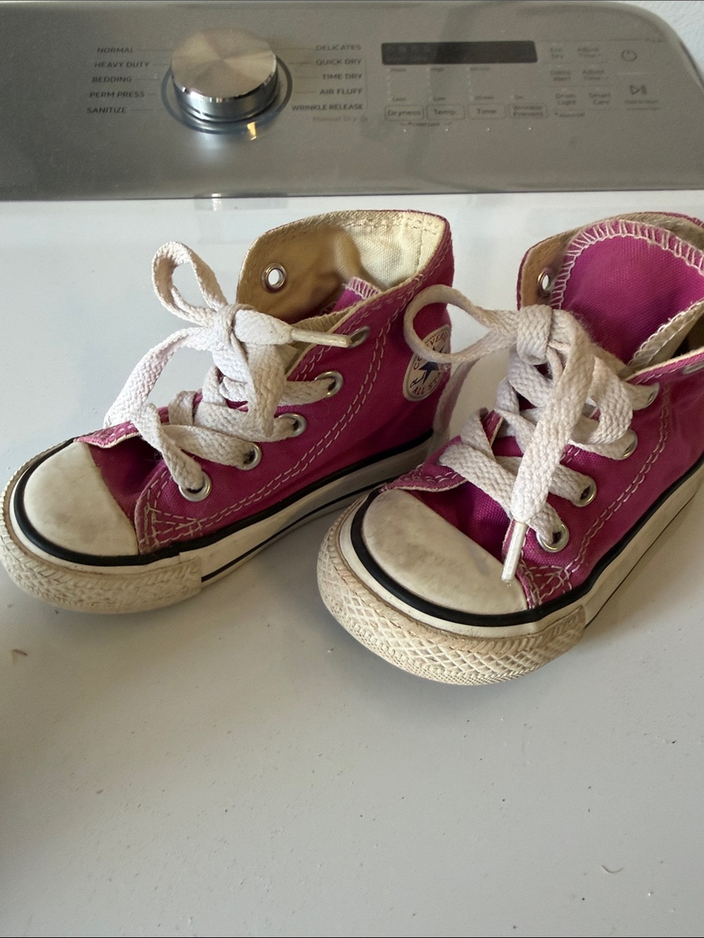 Converse Kids High-Top Sneakers in Bright Pink